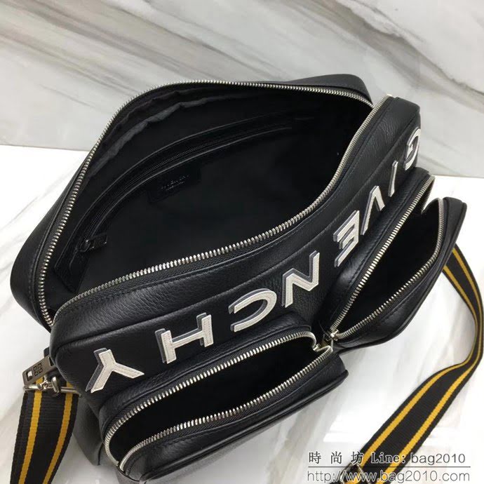 GlVENCHY紀梵希 29917 倒立白字黑色配紅 男款 單肩斜挎包  tsg1000